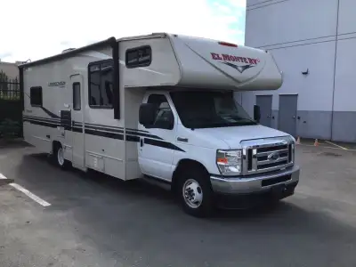 Compact Class-C with tons of great features! FEATURES LIST Vehicle 0 Seatbelts 6 Sleeps Cook Live Sl...