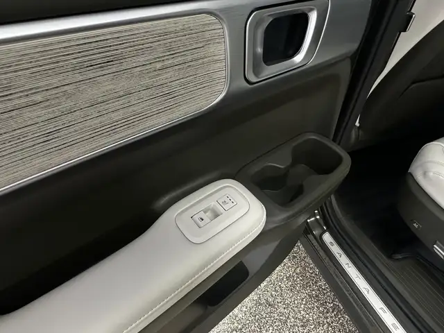 2025 Hyundai Santa Fe Ultimate Calligraphy AWD in Cars & Trucks in Belleville - Image 16