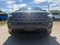 | GPS Navigation | Apple CarPlay and Android Auto | Power Liftgate | Foot-Activated Open 'N Go Liftg... (image 2)