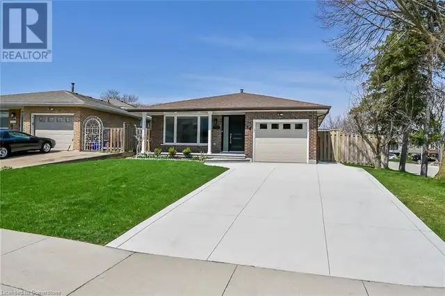 14 GLEN VISTA Drive Hamilton, Ontario in Houses for Sale in Hamilton - Image 6