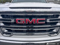 ENGINE 5.3L ECOTEC3 V8 (355 hp [265 kW] @ 5600 rpm 383 lb-ft of torque [518 Nm] @ 4100 rpm); featuri... (image 8)