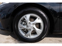 LOCAL VEHICLE, LOW KMS! - Heated Seats - Backup Camera - Bluetooth - Apple CarPlay & Android Auto -... (image 4)