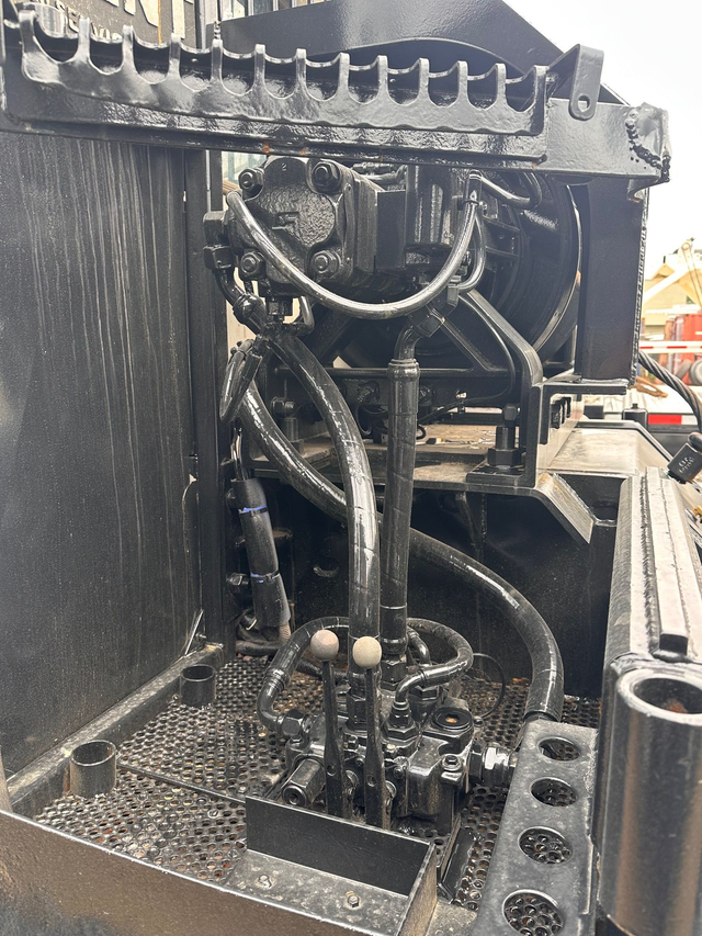 2014 PETERBILT 367 in Heavy Equipment in St. Albert - Image 11