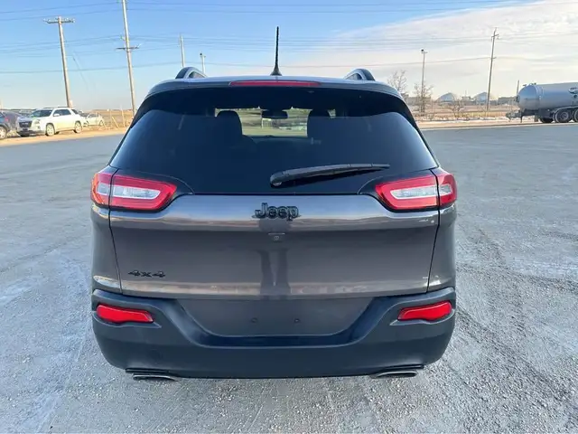 2017 Jeep Cherokee in Cars & Trucks in Winnipeg - Image 7