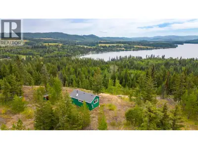 Imagine having your coffee while enjoying the Million-dollar view! Just shy of 32 acres in the Inter...