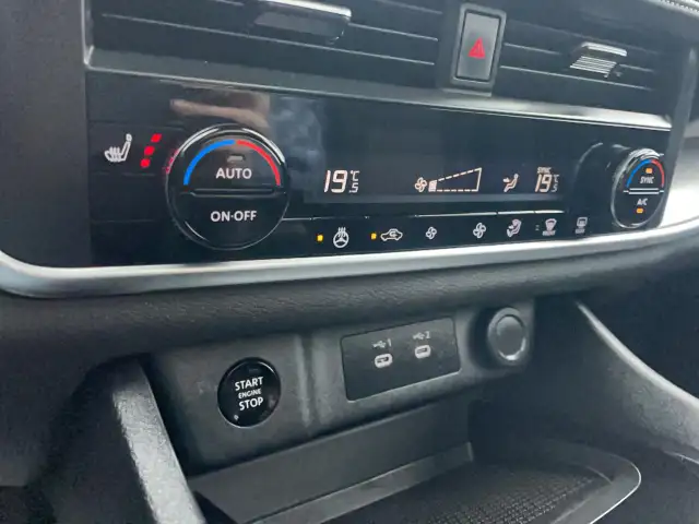 2025 Nissan Rogue AWD SV Moonroof in Cars & Trucks in Delta/Surrey/Langley - Image 26