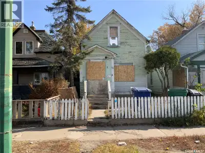 R2 zoned lot with a 828 sq ft 1 1/2 story home. 25' x 127' lot. House requires TLC. Someone out ther...