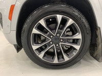 **Previous Demo Vehicle** ... Engine: Intercooled Turbo Gas/Electric I-4 2.0 L/122 L/100Km City: 10.... (image 4)