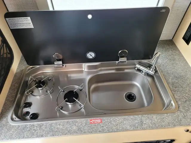 2025 Northern Lite 610 Half-Ton Camper in Travel Trailers & Campers in Penticton - Image 10