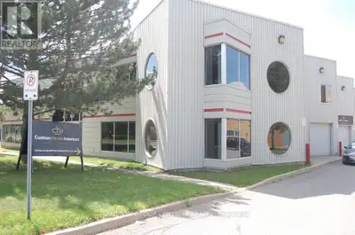 Desirable office space located in Rideau Heights Business Park for a business professional (lawyer,...