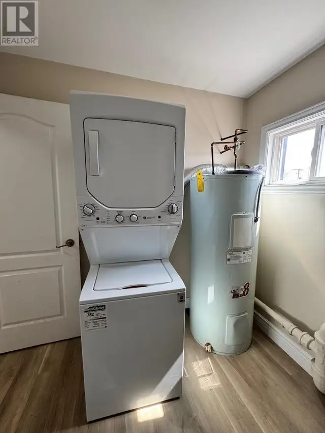 2 Bedroom Main Floor Unit – In-Unit Laundry – $1,650/month + Uti in Long Term Rentals in Sault Ste. Marie - Image 11
