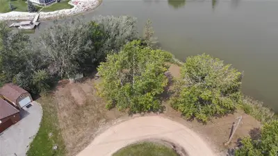 R26//Gimli/One of the last vacant lots available in Siglavik, the 'Sailing Bays'. This corner lot at...