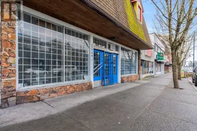An outstanding investment opportunity in downtown Maple Ridge! This 8,533 sq. ft. C-3 zoned, three-s...