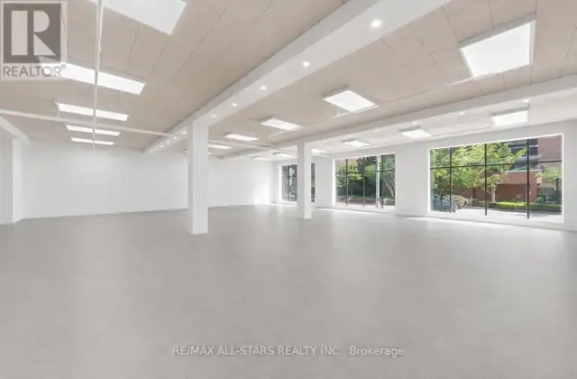 102 - 14 MCCAUL STREET Toronto (Kensington-Chinatown), Ontario in Commercial & Office Space for Rent in City of Toronto - Image 3