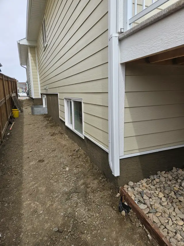 Offering Premium Exterior/Interior finish. in Other in Lethbridge - Image 11