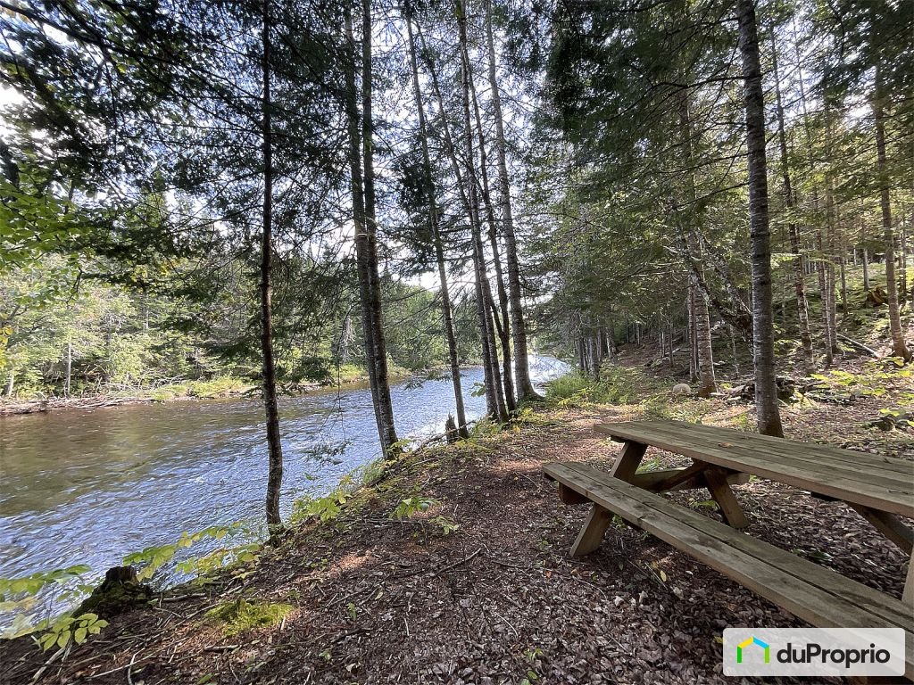 $412,000 - Residential Lot for sale in Lac-Superieur — photo 1