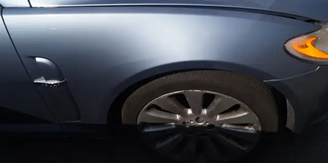 USED JAGUAR XF FRONT FENDERS - BIRKSHIRE AUTOMOBILES in Auto Body Parts in City of Toronto - Image 2