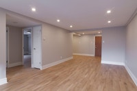 Renovated Akelius two bedroom apartment for rent. Located near Drummond/Sherbrooke in the Downtown -... (image 3)