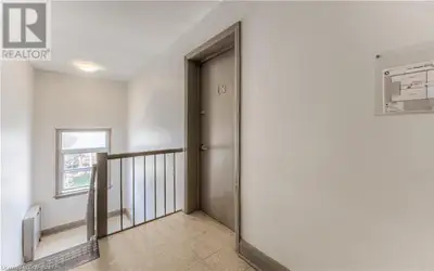 141 CHAPEL Street Unit# 13 Kitchener, Ontario