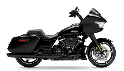 With a liquid-cooled Milwaukee-Eight 117 motor, selectable ride modes, ride-tuned suspension and the...