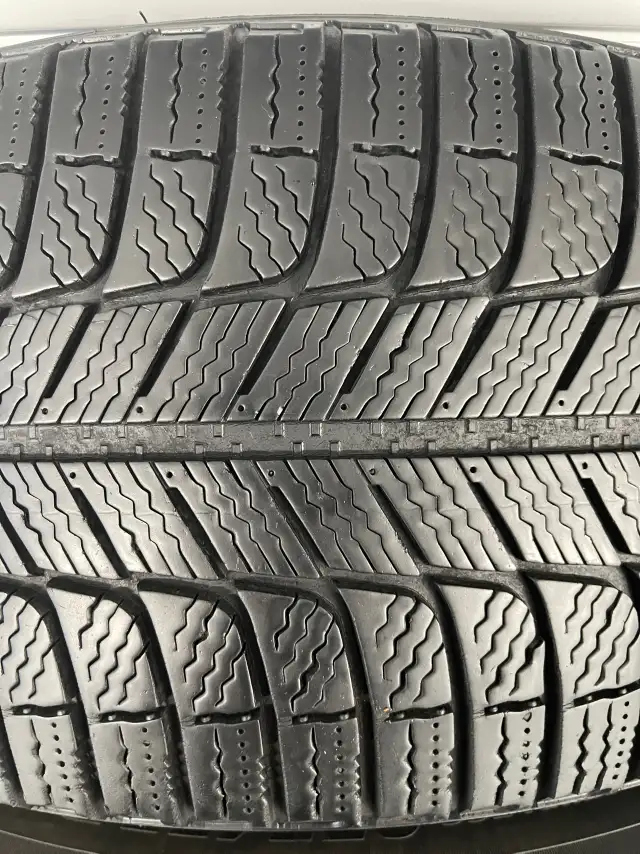 Set4️⃣:  235/55R17 99H  Michelin X-Ice Xi3 in Tires & Rims in Mississauga / Peel Region - Image 5