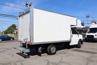 2026 GMC Savana CAMION NEUF / 13 KM / 6.6 LITRES 8 CYLINDRES / 2026 GMC SAVANA 3500 CUBE 12 PIEDS +... (image 3)