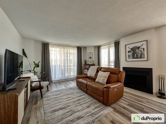 $380,000 - Condominium for sale in Anjou — photo 3