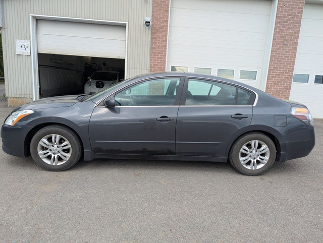 2011 Nissan Altima 2.5 dans Autos et camions  à Ville de Québec - Image 2
