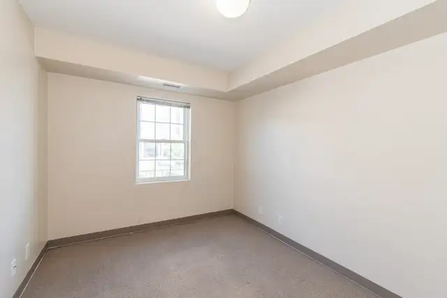 1 Female Student Bed in Unit 1 at 298 Spruce- $1,000 Gift Card!! in Room Rentals & Roommates in Kitchener / Waterloo - Image 16