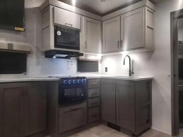 2026 EAST TO WEST Tandara 275BH in Travel Trailers & Campers in St. Albert - Image 25