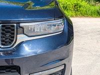 Memory Seat - Heated Seats Powerful 3.6L V-6 engine with 4x4 capability - Premium audio system with... (image 8)