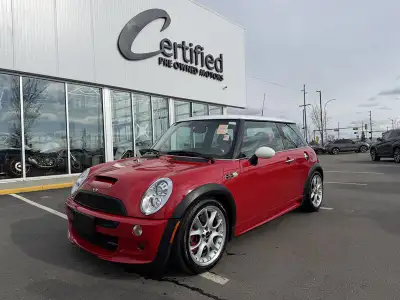 The 2006 MINI Cooper S 6-speed manual in red exterior is a true driver’s hot hatch with iconic styli...