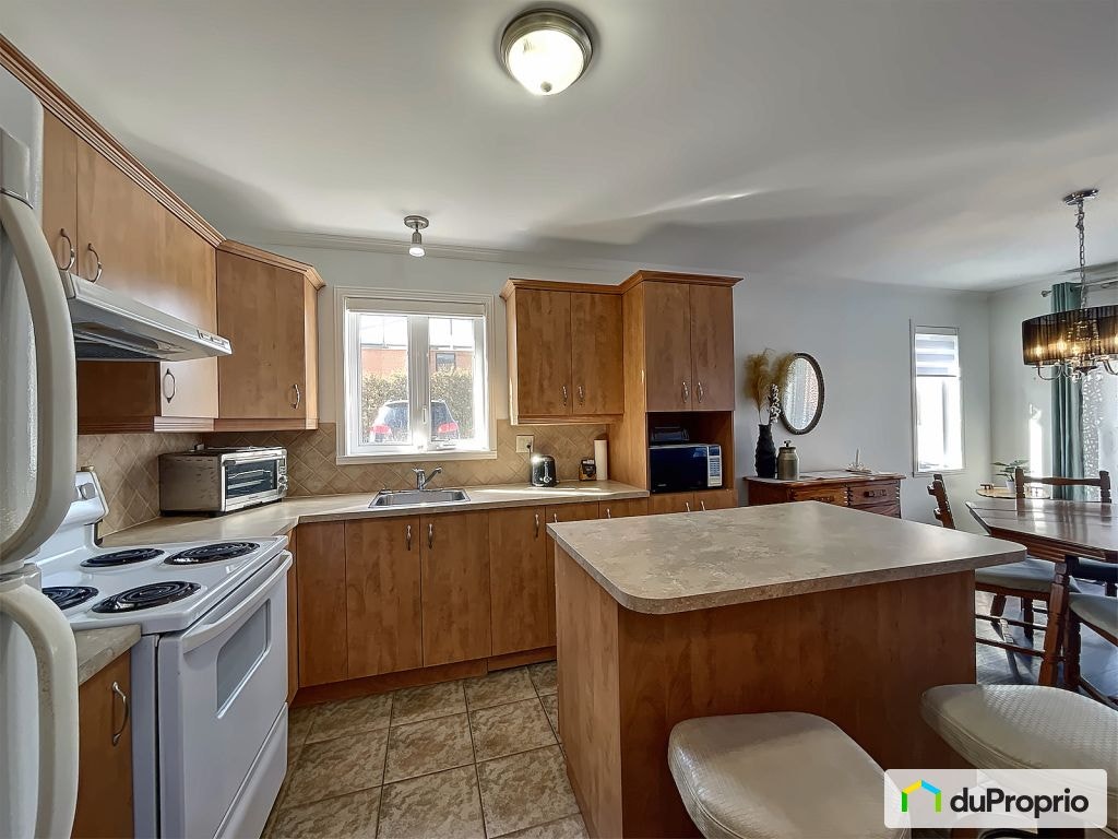 $220,000 - Condominium for sale in Riviere-Du-Loup — photo 2