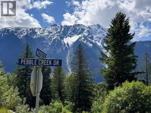 7505 PEBBLE CREEK DRIVE Pemberton, British Columbia in Land for Sale in Whistler - Image 15