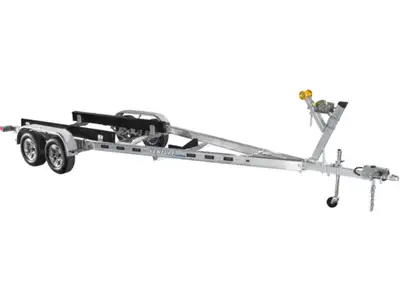 Utilisé pour des déplacement dans la cours, remorque jamais immatriculée.Capactité de 8700lbs, compl...