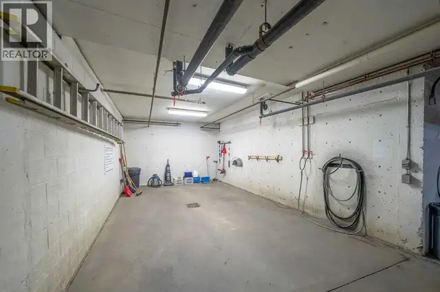 222, 6868 Sierra Morena Boulevard SW Calgary, Alberta in Condos for Sale in Calgary - Image 33