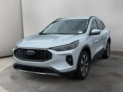 This Ford Escape has a powerful Intercooled Turbo Premium Unleaded I-4 2.0 L/122 engine powering thi...