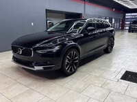 Experience the luxury and performance of the 2024 Volvo V90 Cross Country B6 AWD Plus in stunning Bl... (image 1)