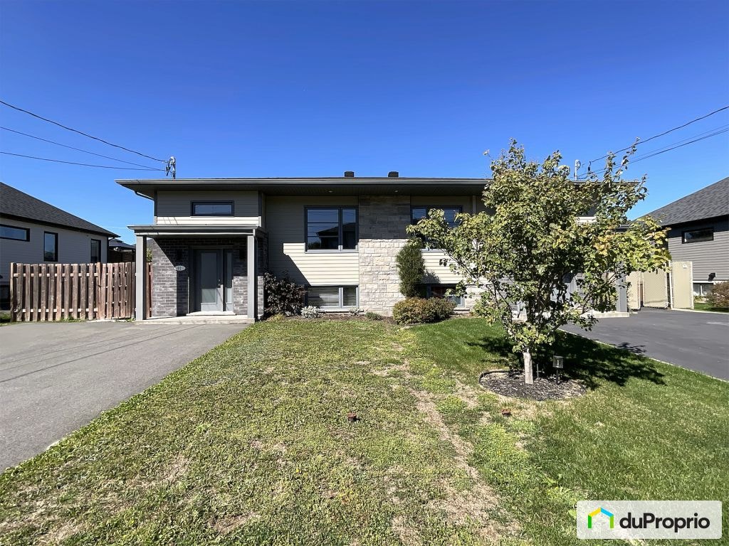 $309,000 - Semi-detached for sale in Berthier-Sur-Mer — photo 2