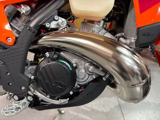 2026 KTM XC 250 W in Dirt Bikes & Motocross in Calgary - Image 4