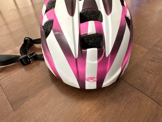 Casque bicycle bicyclette enfant fille chapeau  Rawlings xs in Kids in Longueuil / South Shore - Image 3