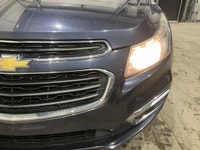 La Chevrolet Cruze LT MANUELLE CRUISE BLUETOOTH 2015 proposée par AutoStudio 72 à Mirabel est une be... (image 3)