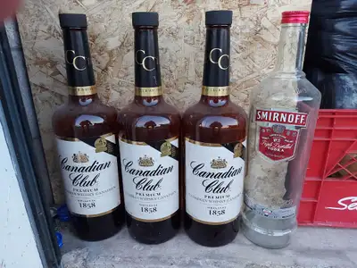 EMPTY Texas Mickey Bottles (3-liter) I was originally going to make lamps with them, but never got a...