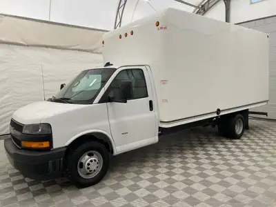 CERTIFIED MECHANICAL AND LIGHT WEAR this 2024 Chevrolet Express Cutaway 3500 CUBE van is NEXT TO NEW...