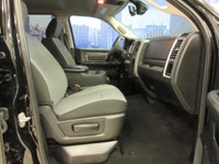 RAM 1500 CLASSIC 2022 V8 5.7L CREW-CAB 4X4 TOUT ÉQUIPÉ / CAMÉRA DE RECUL / BLUETOOTH / AVEC SEULEMEN... (image 6)