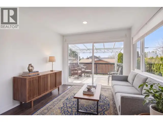 1949 MAHON AVENUE North Vancouver, British Columbia in Houses for Sale in North Shore - Image 3