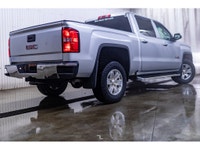 **ACCIDENT FREE - MECHANICALLY CERTIFIED** 106,279 KM This 2018 GMC Sierra 1500 4x4 Crew Cab SLE Kod... (image 6)