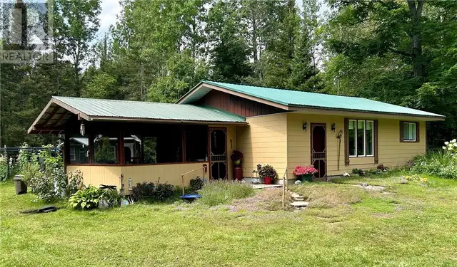 26 Cooper Court Manitowaning, Manitoulin Island, Ontario in Houses for Sale in Sudbury - Image 3