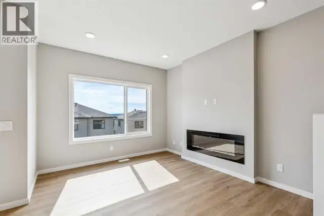 382 Heritage Boulevard Cochrane, Alberta in Houses for Sale in Calgary - Image 6