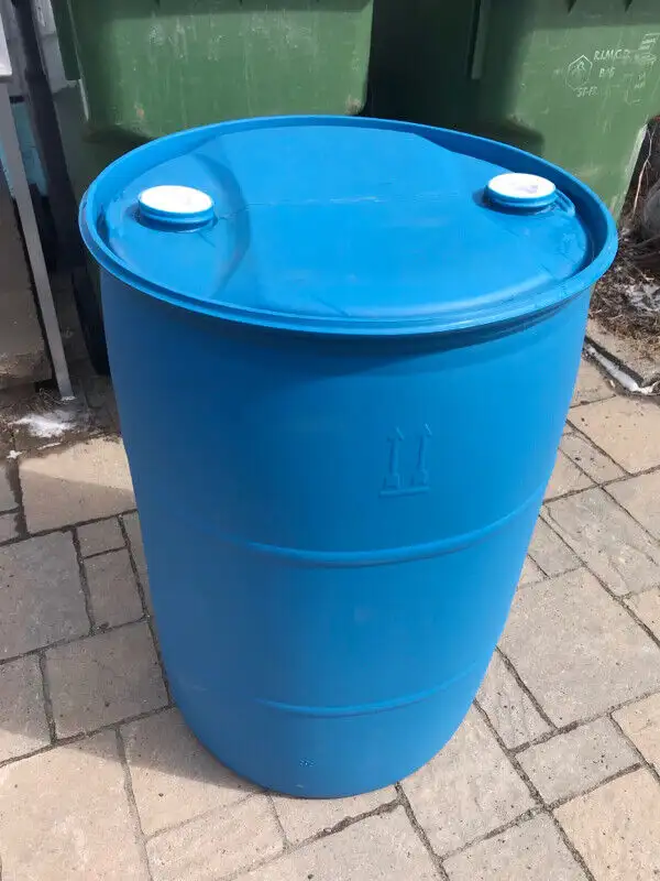 Baril de plastique (grade alimentaire) 210 litres in Other in Drummondville - Image 3